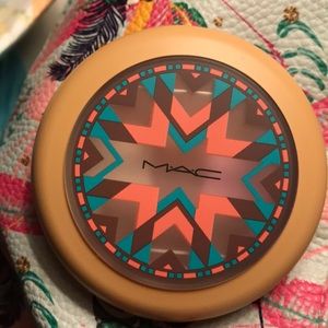 Mac powder